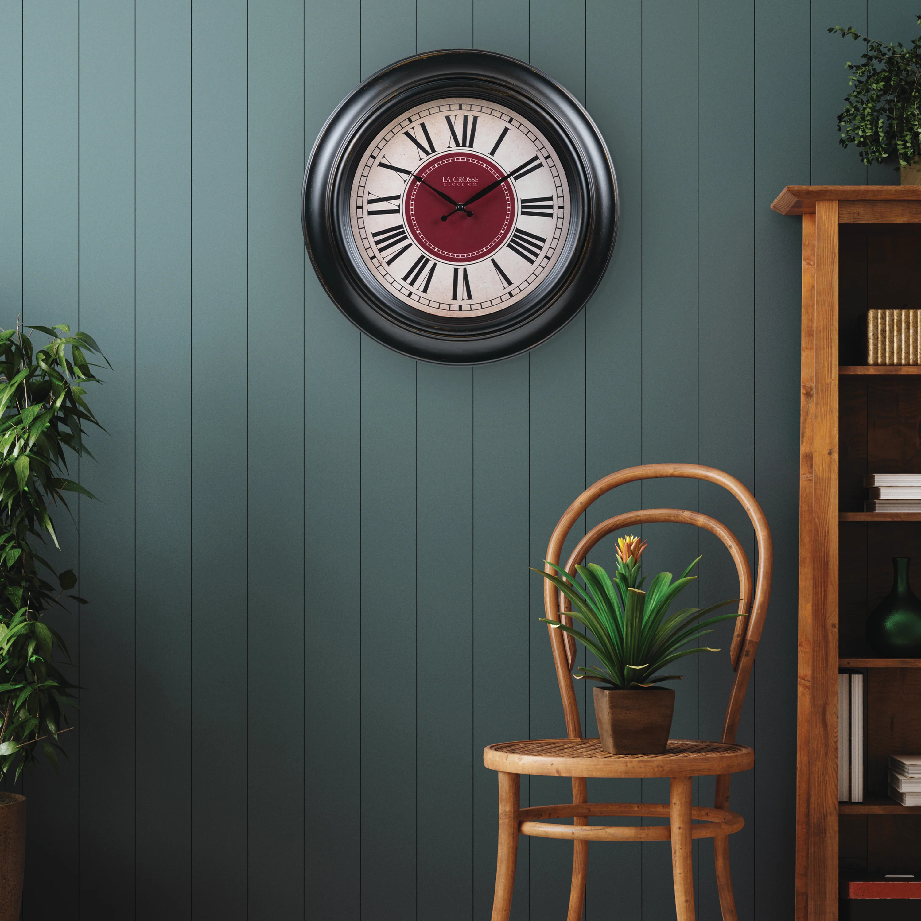 404-3045B 18-inch Barton Wall Clock - Image 4