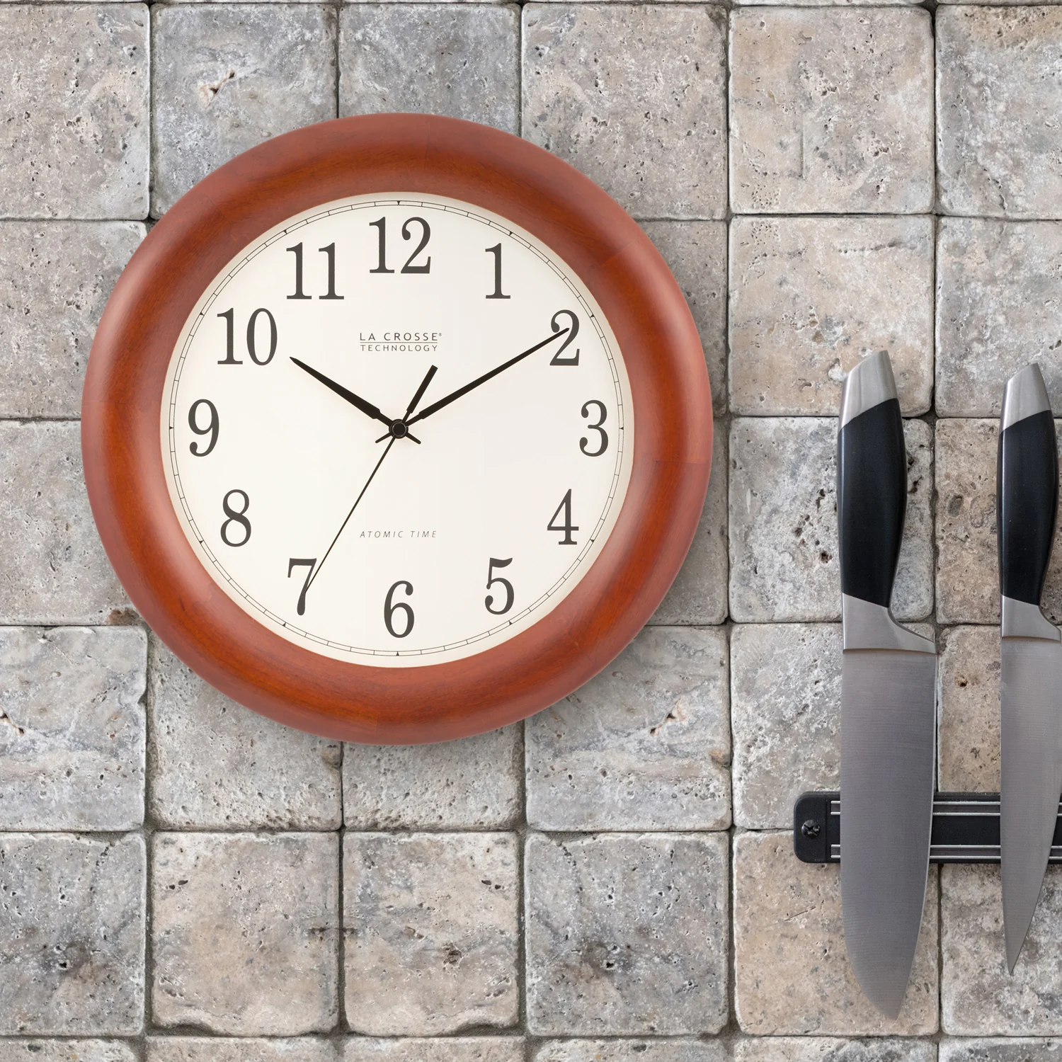 WT-3122A 12.5-inch Hard Wood Atomic Wall Clock - Image 4