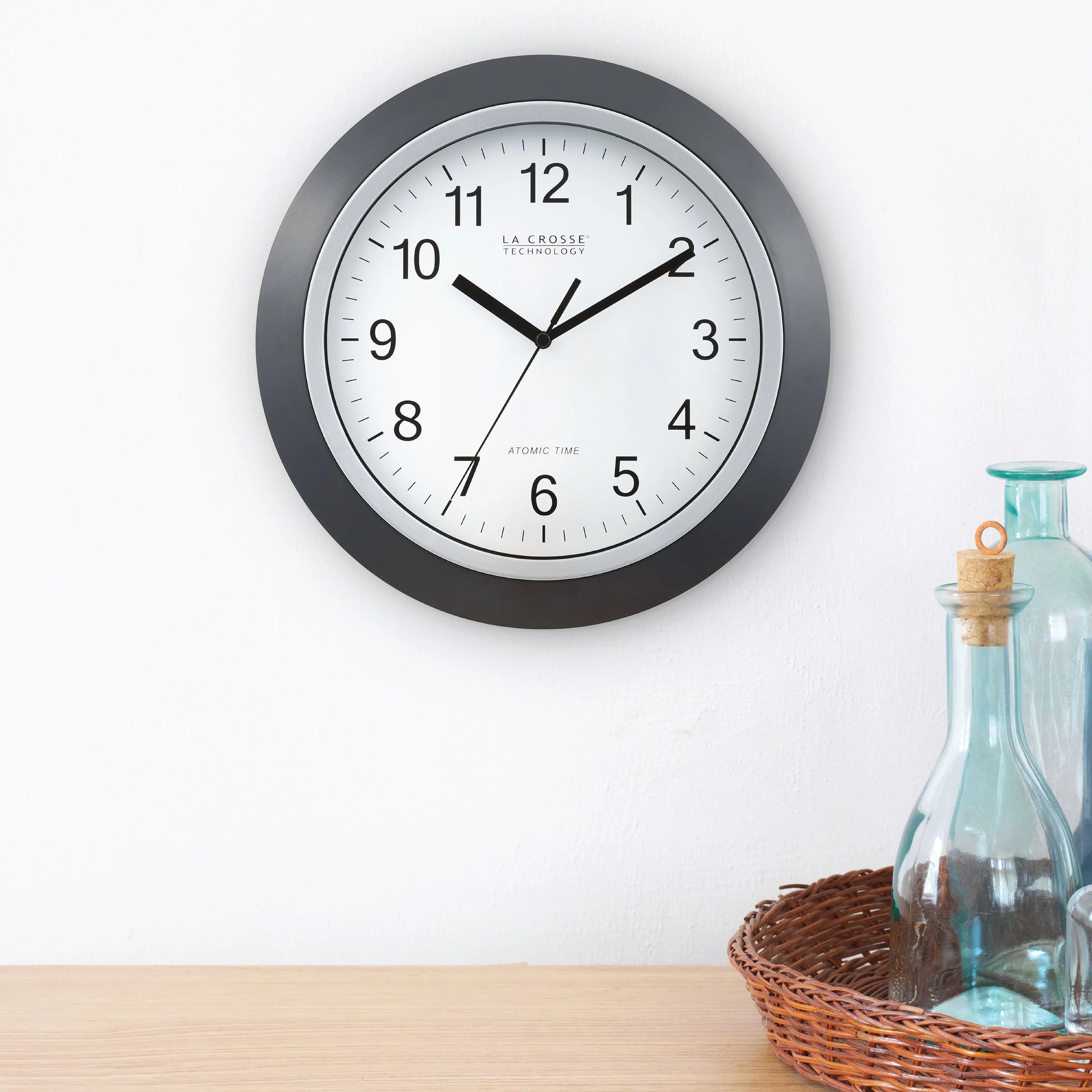 WT-3129BX1 12-inch Atomic Wall Clock - Image 3