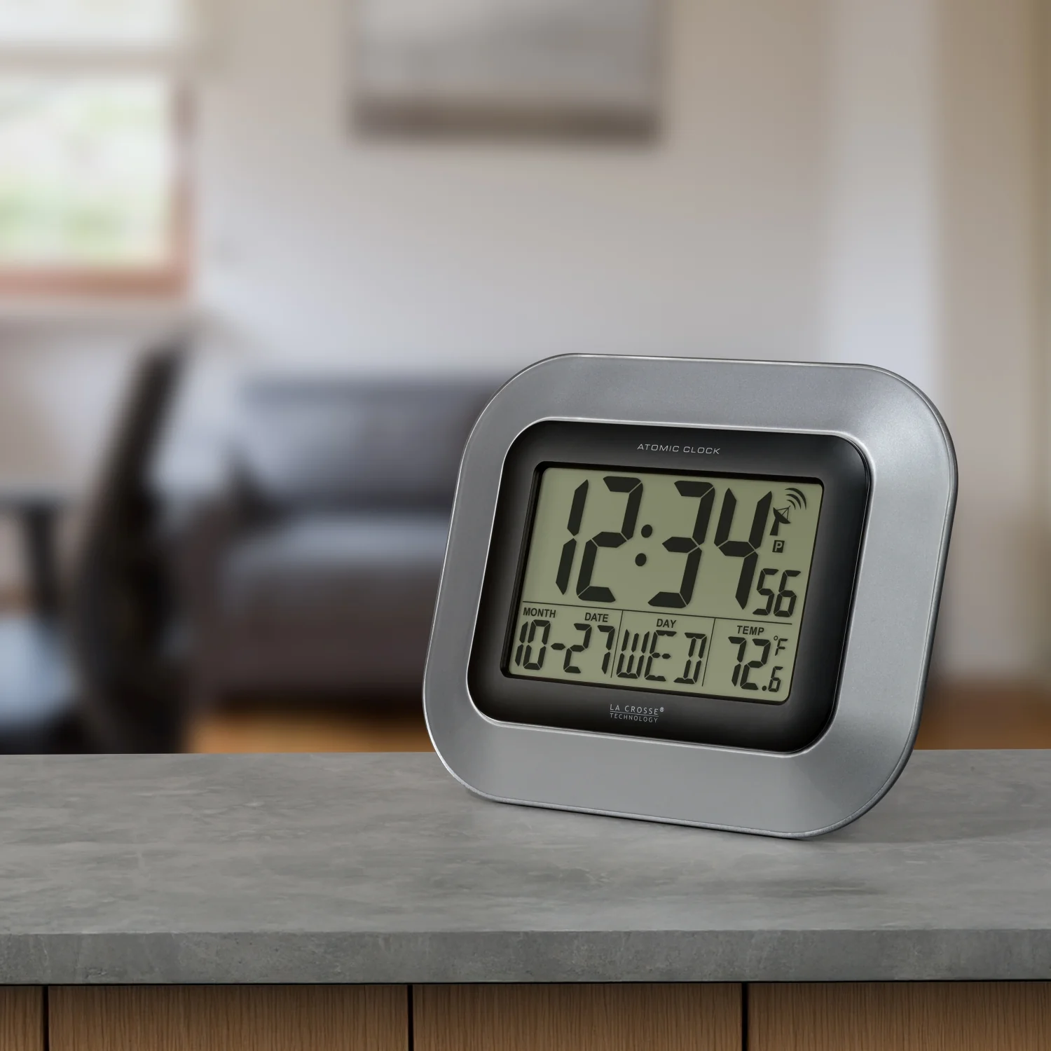 WT-8005U-S Atomic Digital Wall Clock with Indoor Temperature and Date - Image 5